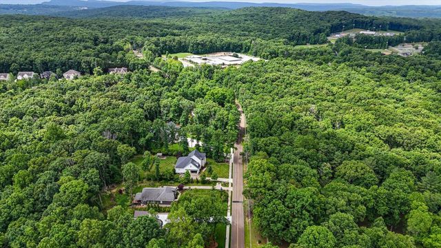 4534 Shackleford Rdg Road 3, Signal Mountain, TN 37377