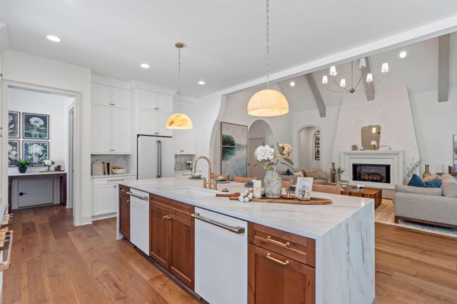 4534 Shackleford Rdg Road 3, Signal Mountain, TN 37377