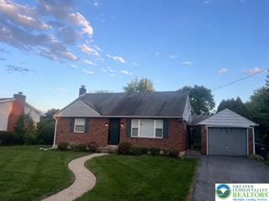 2540 Stanley, South Whitehall Twp, PA 18104