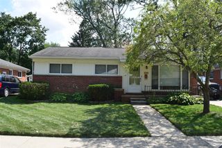 626 Fairway Drive, Royal Oak, MI 48073