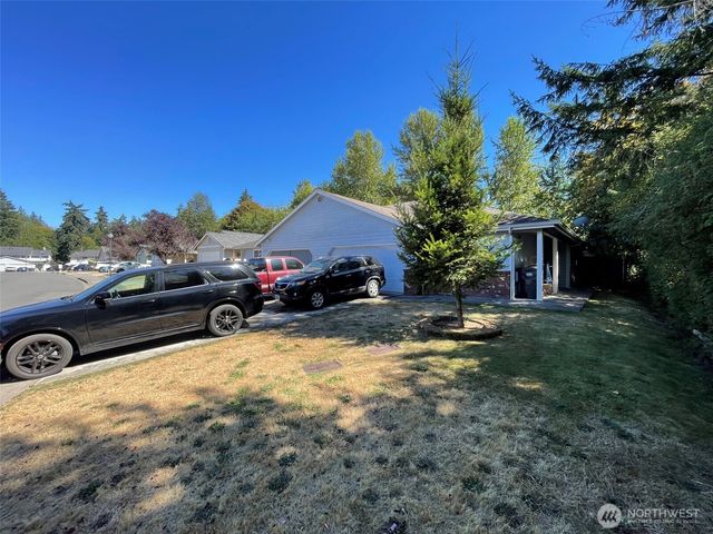 5902 115th Street E, Puyallup, WA 98373
