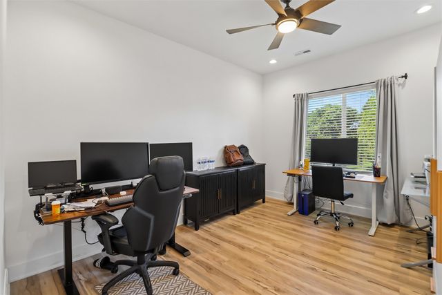 1010 Frederick Avenue, Des Moines, IA 50315