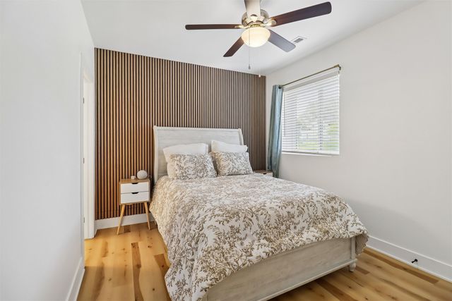 1010 Frederick Avenue, Des Moines, IA 50315