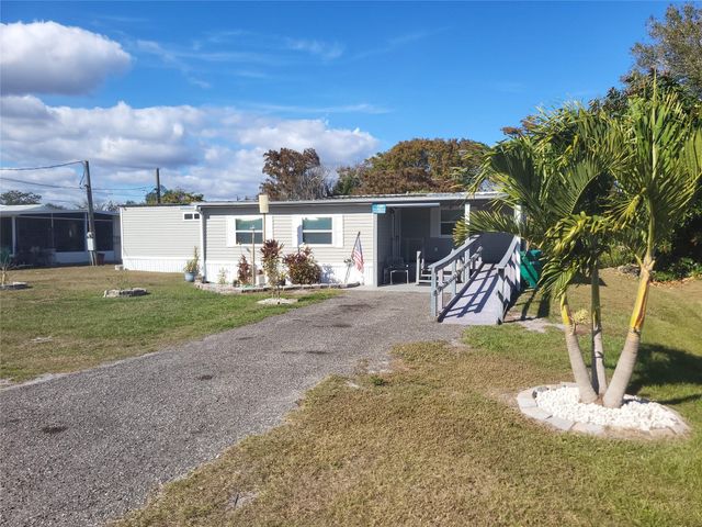 4037 SE 27th Street, Okeechobee, FL 34974