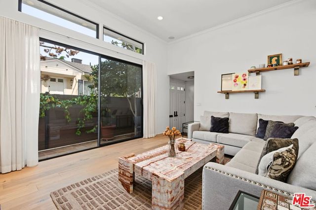 954 20th Street B, Santa Monica, CA 90403