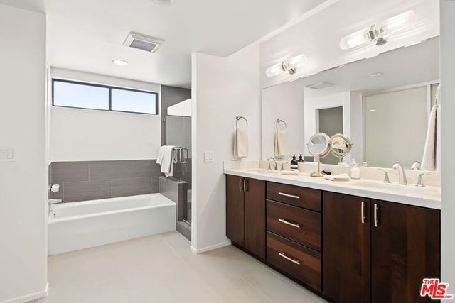 954 20th Street B, Santa Monica, CA 90403
