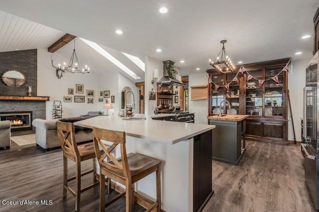 2875 Gold Creek RD, Sandpoint, ID 83864