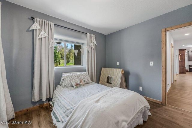 2875 Gold Creek RD, Sandpoint, ID 83864