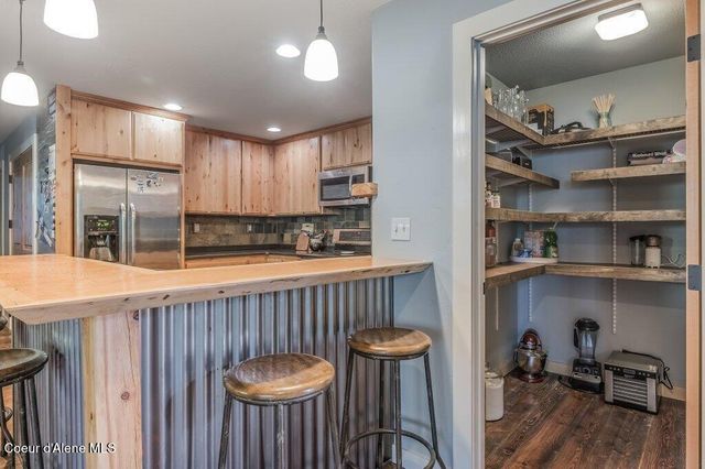 2875 Gold Creek RD, Sandpoint, ID 83864