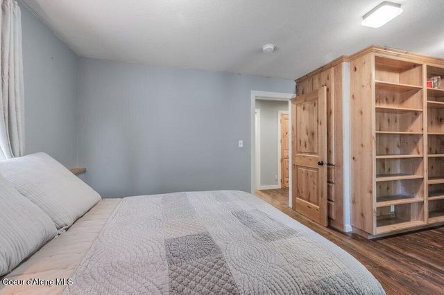 2875 Gold Creek RD, Sandpoint, ID 83864