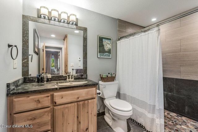 2875 Gold Creek RD, Sandpoint, ID 83864