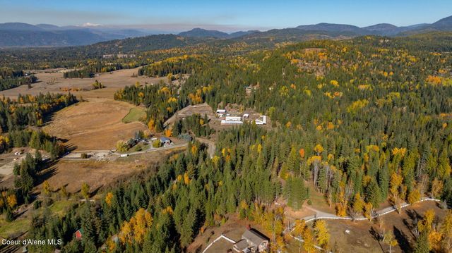 2875 Gold Creek RD, Sandpoint, ID 83864