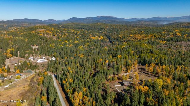 2875 Gold Creek RD, Sandpoint, ID 83864