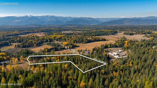 2875 Gold Creek RD, Sandpoint, ID 83864