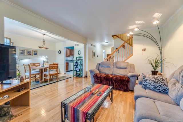 1832 Burning Bush Court, Rochester Hills, MI 48309