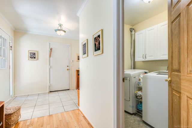 1832 Burning Bush Court, Rochester Hills, MI 48309