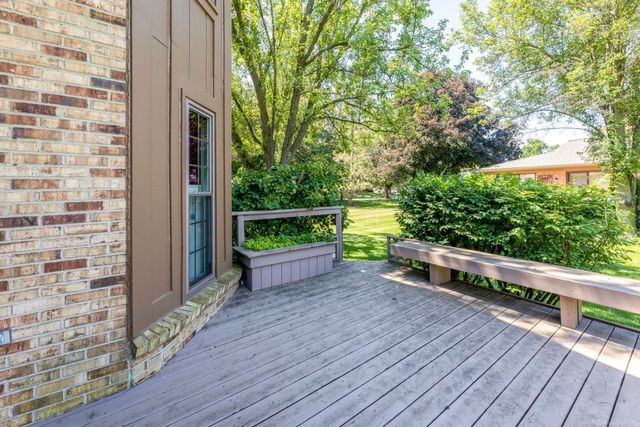 1832 Burning Bush Court, Rochester Hills, MI 48309