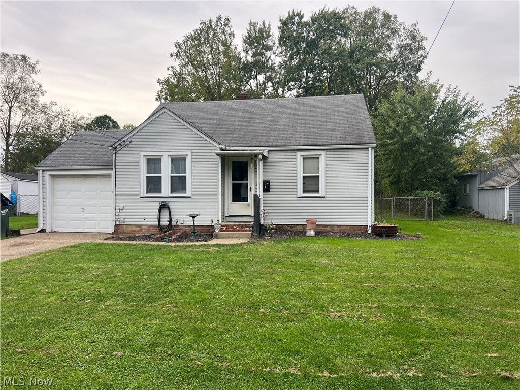 309 Fairlawn Avenue SW, Massillon, OH 44646