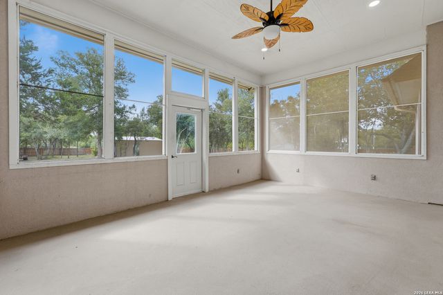 123 Tomahawk, Seguin, TX 78155