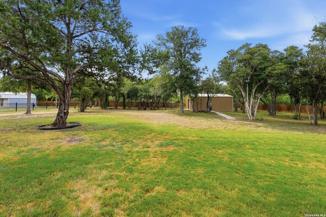 123 Tomahawk, Seguin, TX 78155