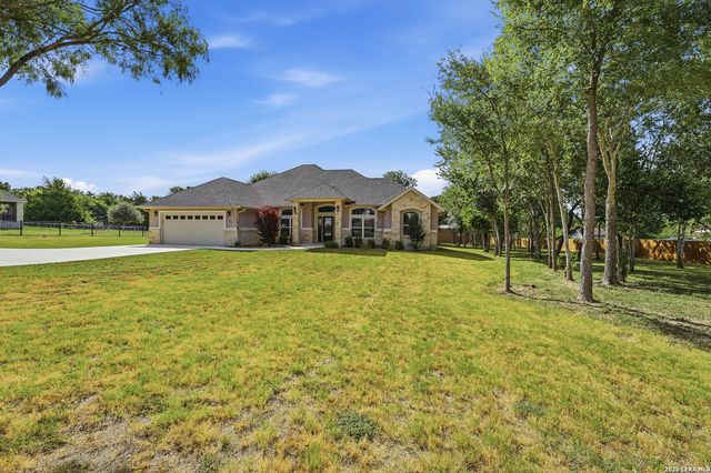 123 Tomahawk, Seguin, TX 78155