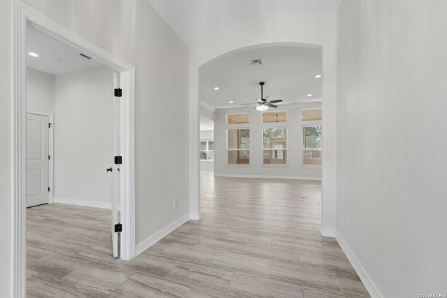 123 Tomahawk, Seguin, TX 78155