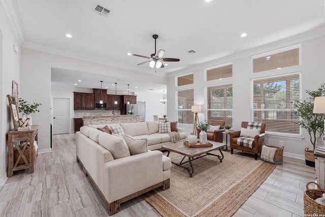 123 Tomahawk, Seguin, TX 78155