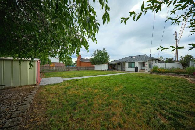 2516 N Julia St, Spokane, WA 99217