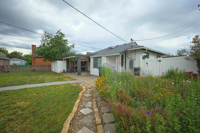 2516 N Julia St, Spokane, WA 99217