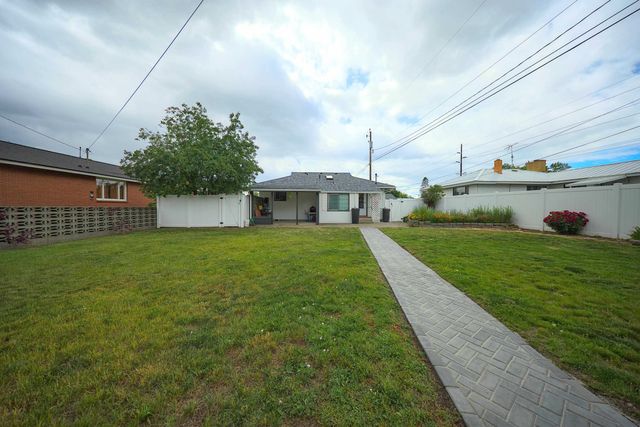2516 N Julia St, Spokane, WA 99217