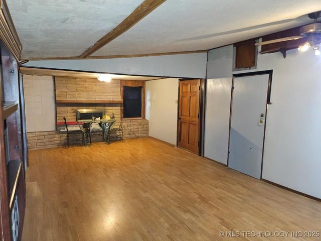 310 E Adler, Davis, OK 73030