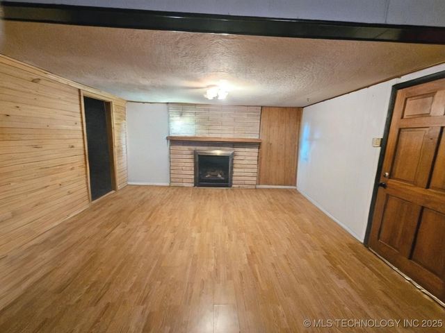 310 E Adler, Davis, OK 73030