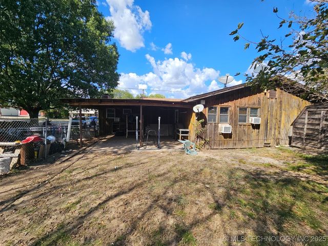 310 E Adler, Davis, OK 73030