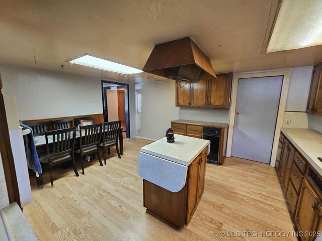 310 E Adler, Davis, OK 73030