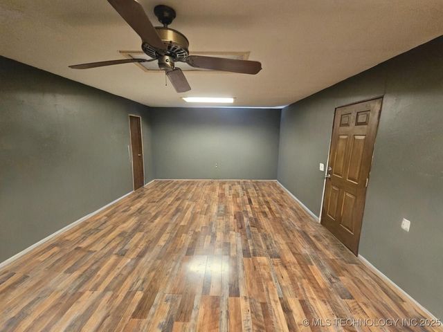 310 E Adler, Davis, OK 73030