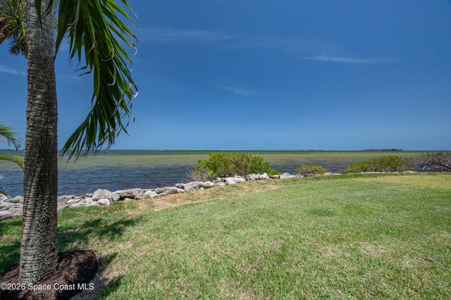 4070 S Tropical Trail, Merritt Island, FL 32952