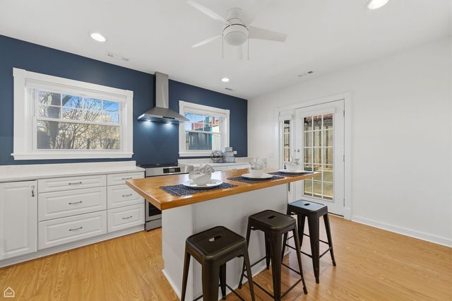 4701 S Woodlawn Avenue, Chicago, IL 60615