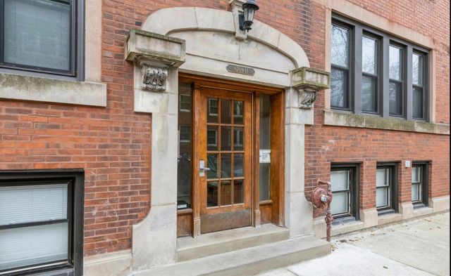 6711 N Lakewood Avenue 2N, Chicago, IL 60626