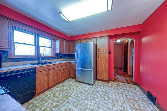 93 Pennsylvania Blvd., Monessen, PA 15062