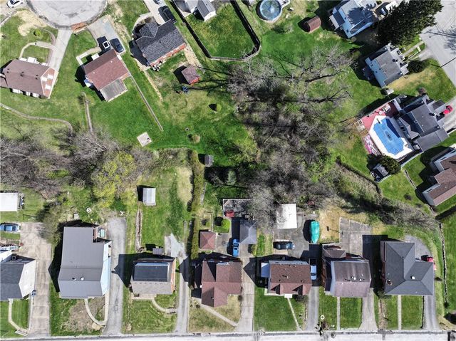 93 Pennsylvania Blvd., Monessen, PA 15062