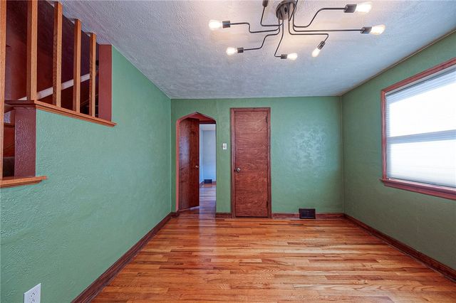 93 Pennsylvania Blvd., Monessen, PA 15062