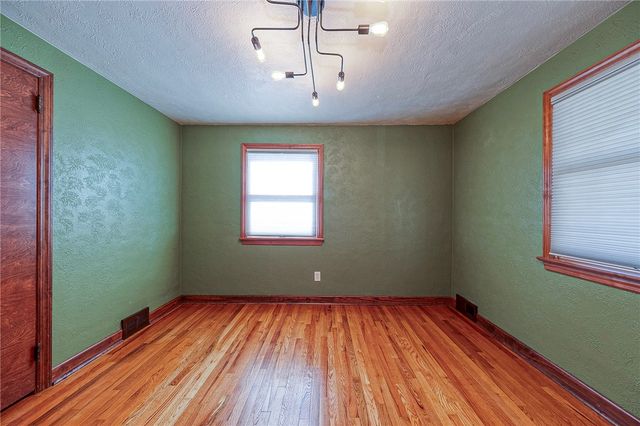 93 Pennsylvania Blvd., Monessen, PA 15062