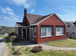 93 Pennsylvania Blvd., Monessen, PA 15062