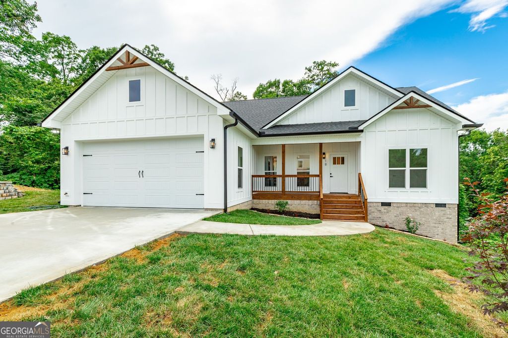 18 Battle Bluff Drive, Rossville, GA 30741