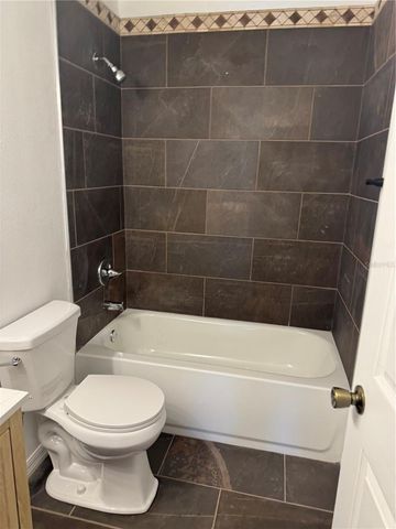 413 W BERESFORD AVENUE, Deland, FL 32720