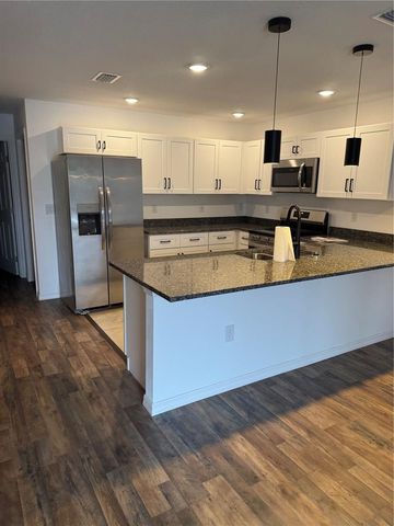 413 W BERESFORD AVENUE, Deland, FL 32720