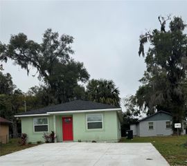 413 W BERESFORD AVENUE, Deland, FL 32720
