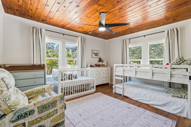 517 AVERY AVENUE, Crystal Beach, FL 34681