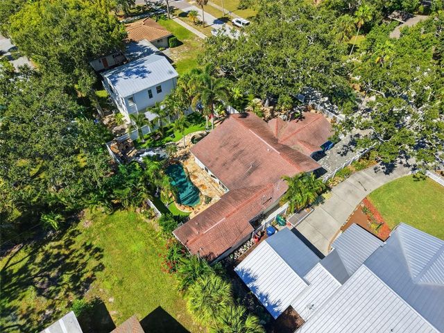 517 AVERY AVENUE, Crystal Beach, FL 34681