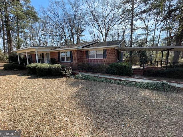 1438 Ga Highway 126, Cochran, GA 31014